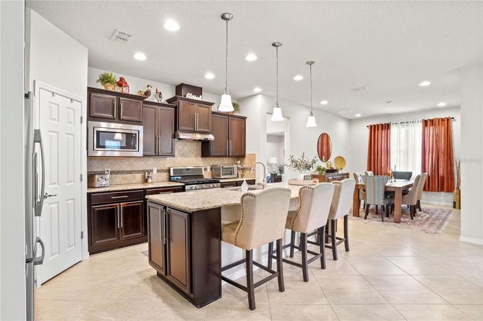 Image No.11-3 Bed House for sale