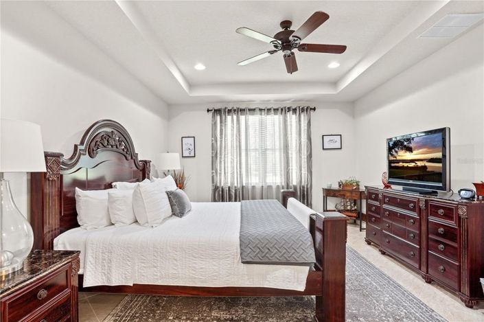 Image No.18-3 Bed House for sale