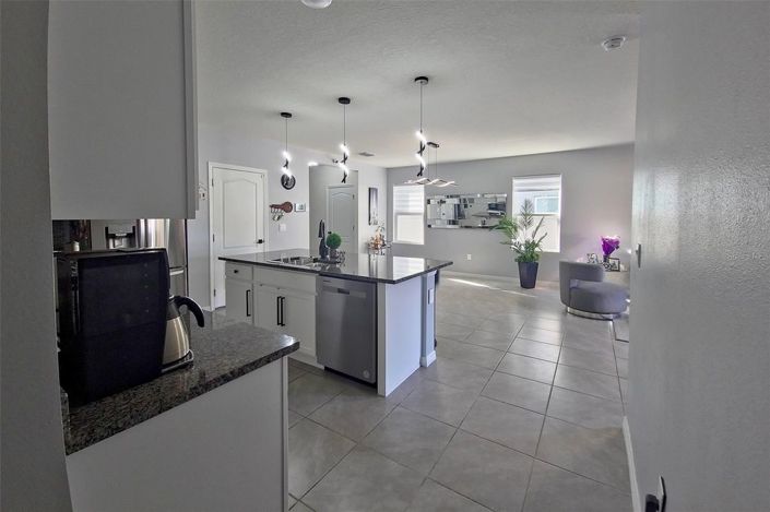 Image No.12-5 Bed House for sale