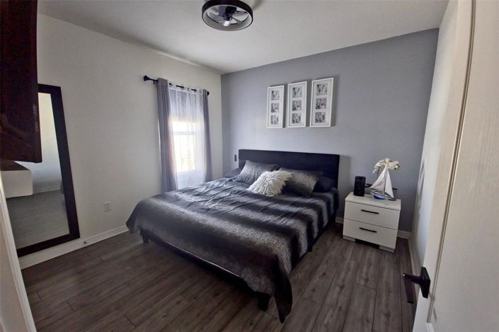 Image No.26-5 Bed House for sale