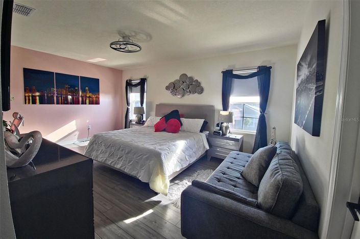 Image No.29-5 Bed House for sale