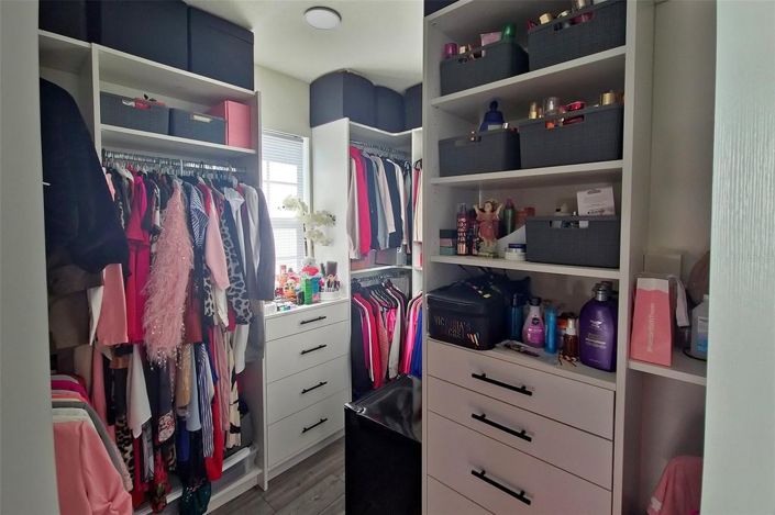 Image No.31-5 Bed House for sale