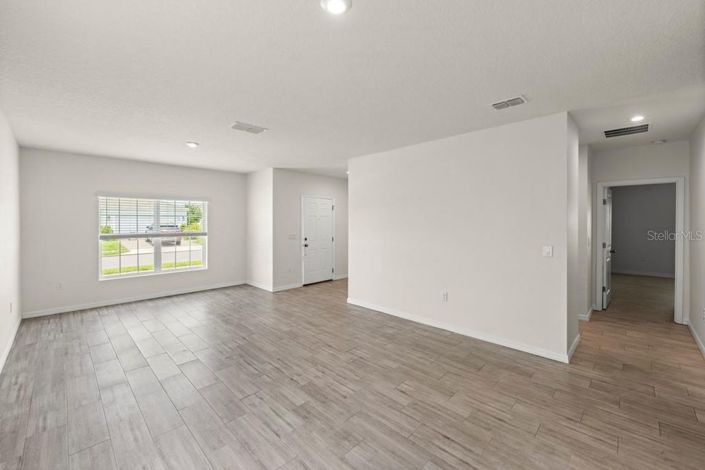 Image No.11-4 Bed House for sale