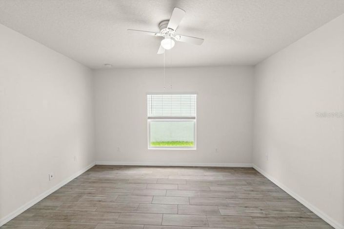 Image No.14-4 Bed House for sale