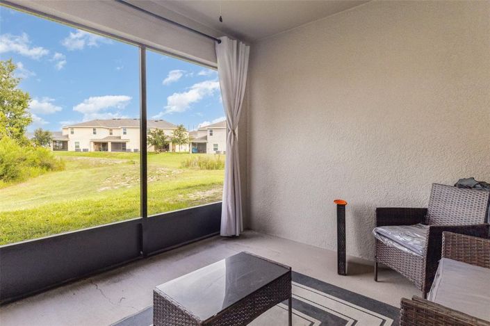 Image No.19-3 Bed Townhouse for sale