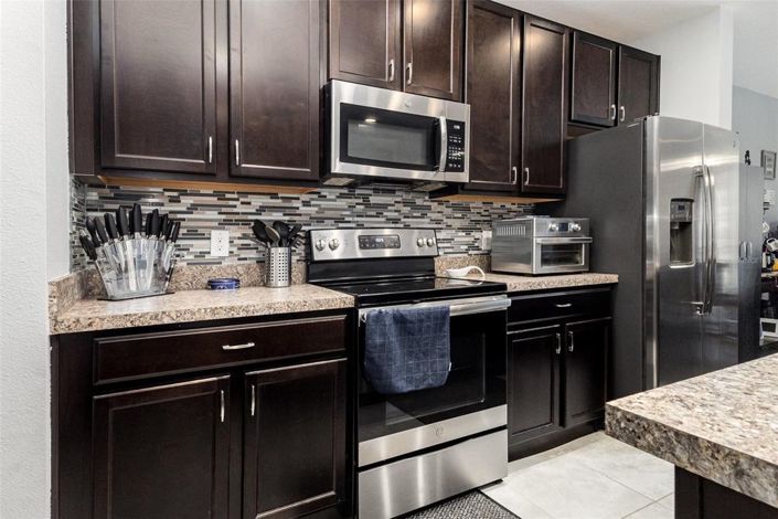 Image No.8-3 Bed Townhouse for sale