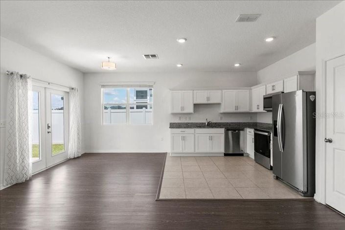 Image No.12-3 Bed Townhouse for sale