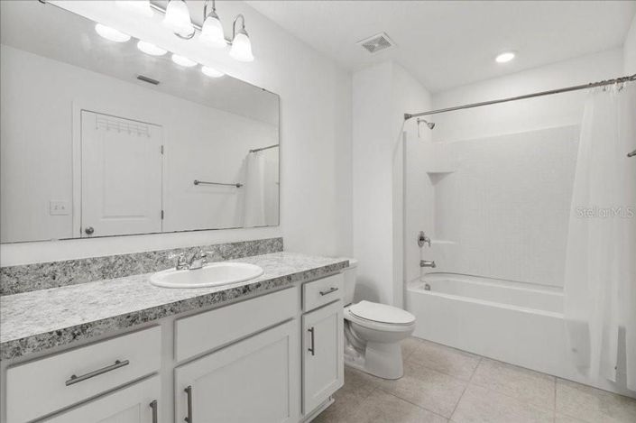 Image No.19-3 Bed Townhouse for sale