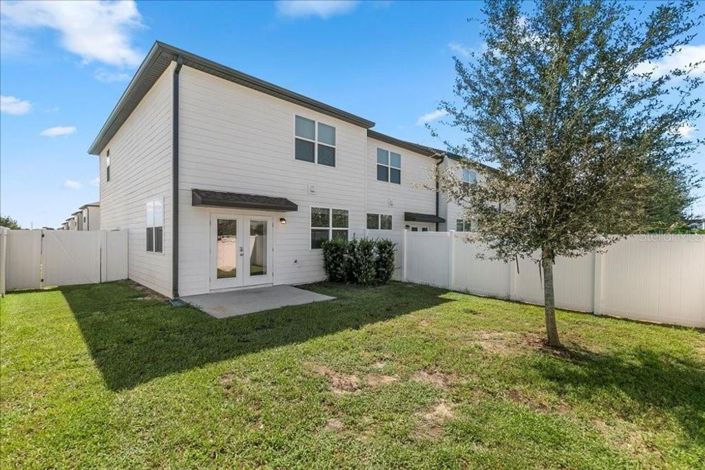 Image No.25-3 Bed Townhouse for sale