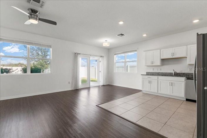 Image No.6-3 Bed Townhouse for sale