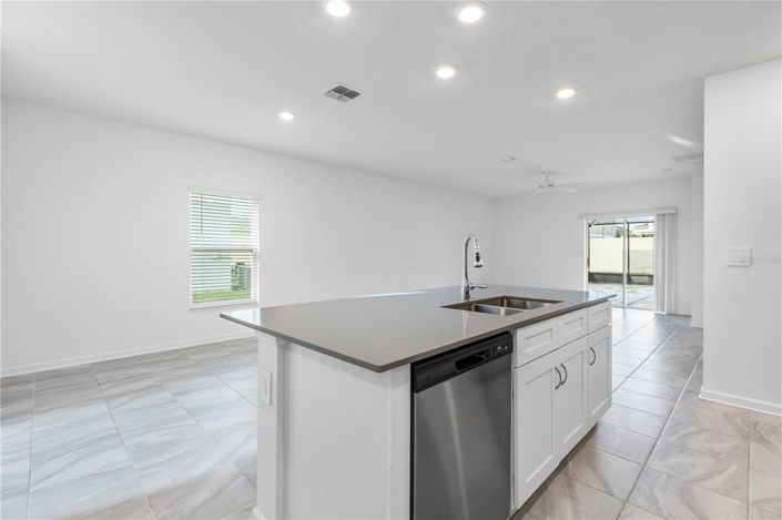 Image No.12-5 Bed House for sale