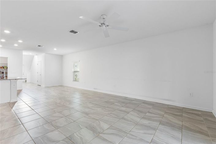 Image No.15-5 Bed House for sale