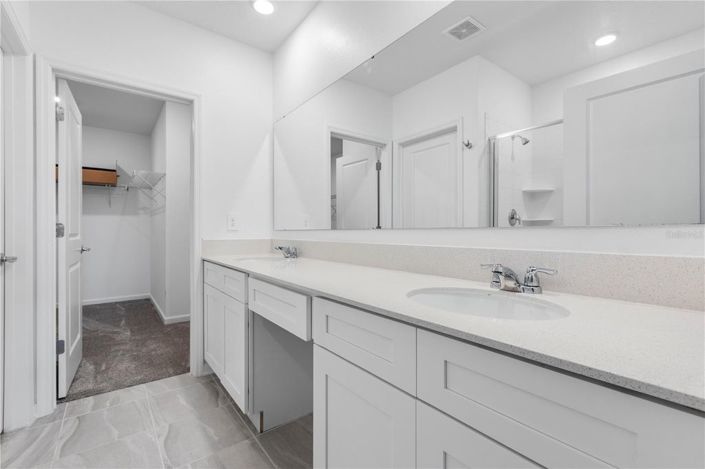 Image No.19-5 Bed House for sale