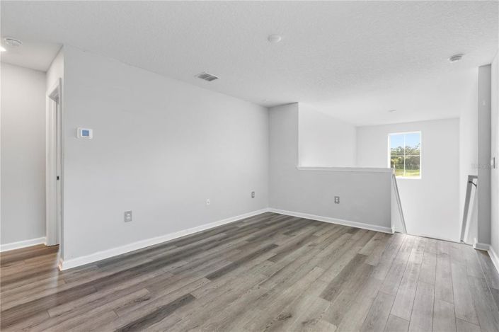 Image No.25-5 Bed House for sale