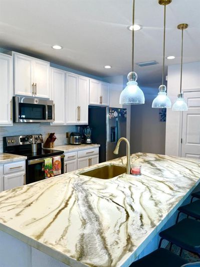 Image No.8-4 Bed House for sale