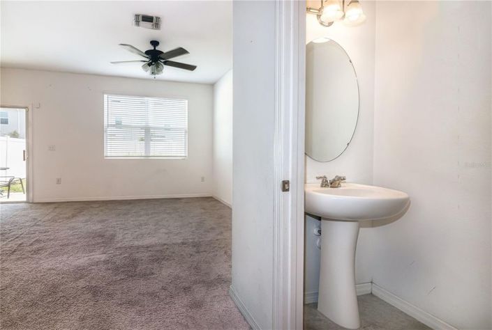 Image No.15-3 Bed Townhouse for sale