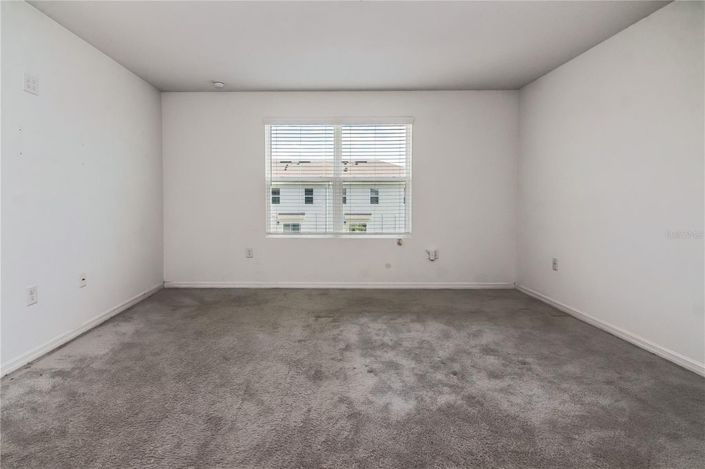 Image No.17-3 Bed Townhouse for sale