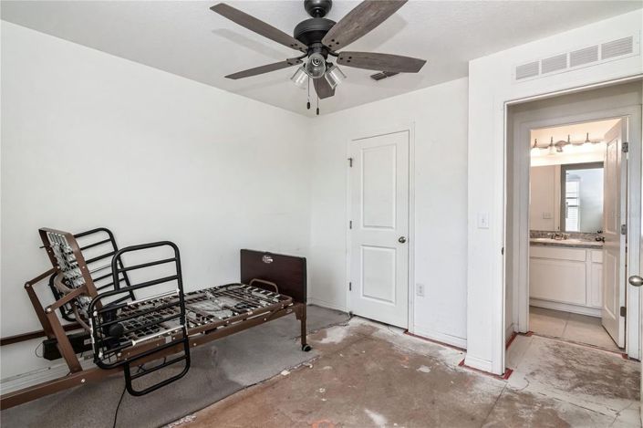 Image No.24-3 Bed Townhouse for sale