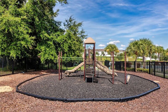 Image No.36-3 Bed Townhouse for sale