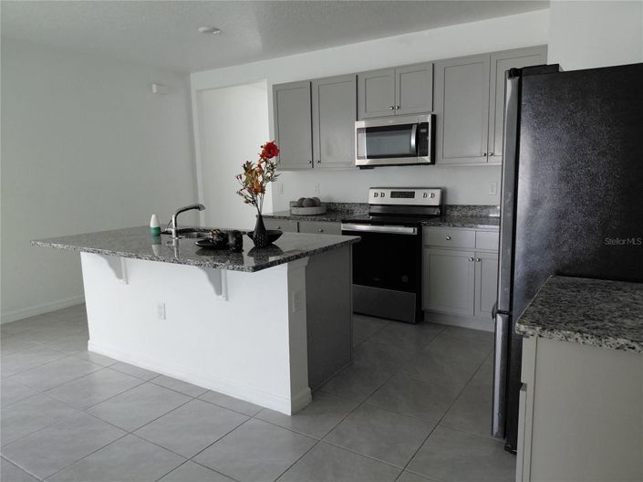 Image No.6-3 Bed House for sale