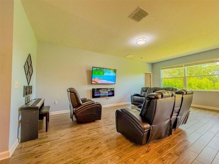 Image No.32-4 Bed House for sale