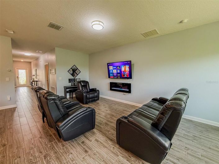 Image No.34-4 Bed House for sale