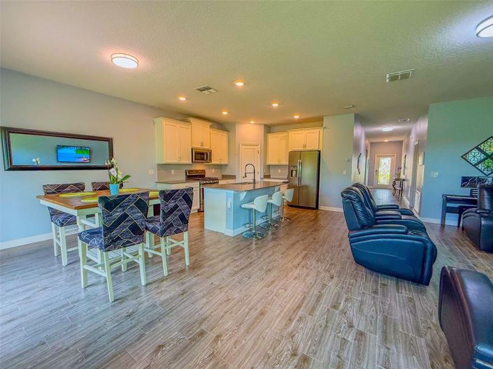 Image No.41-4 Bed House for sale