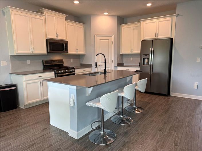 Image No.10-4 Bed House for sale