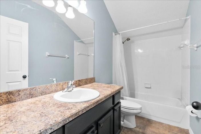 Image No.20-6 Bed House for sale