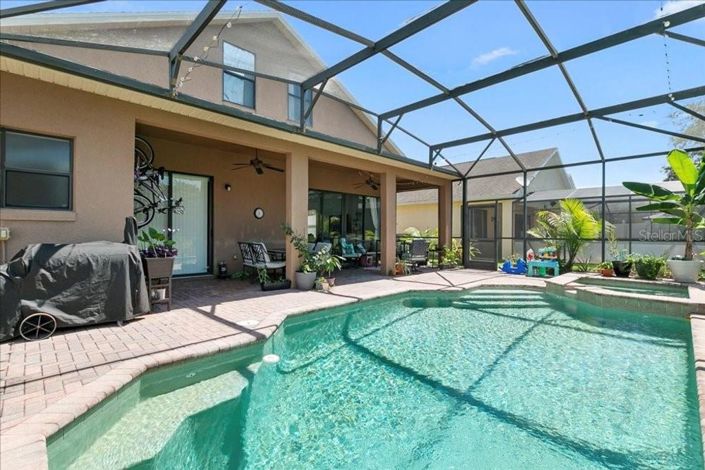 Image No.26-6 Bed House for sale