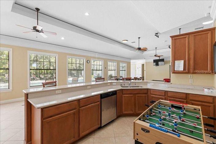 Image No.32-6 Bed House for sale