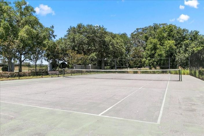 Image No.40-6 Bed House for sale