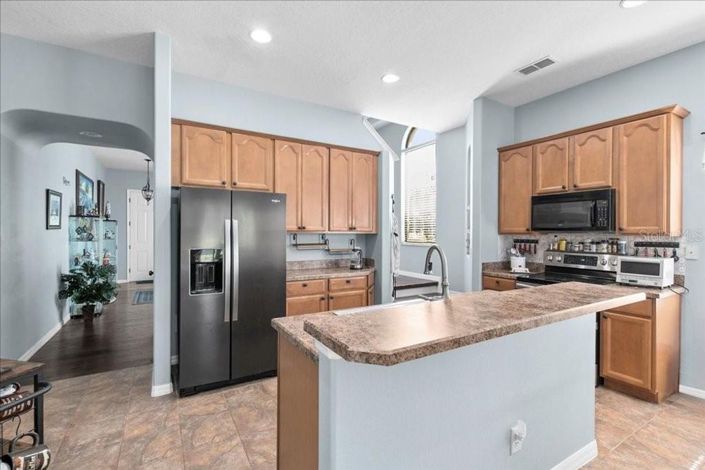 Image No.7-6 Bed House for sale