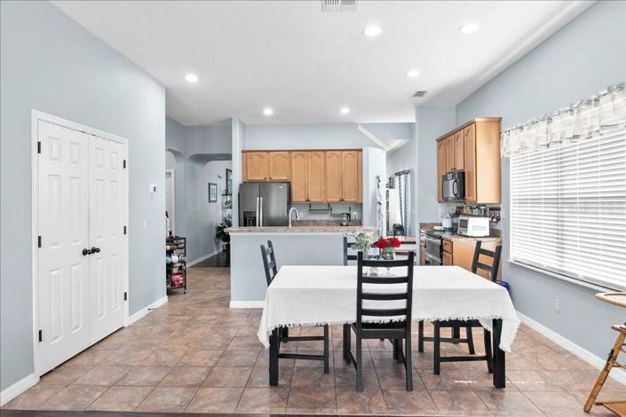 Image No.10-6 Bed House for sale