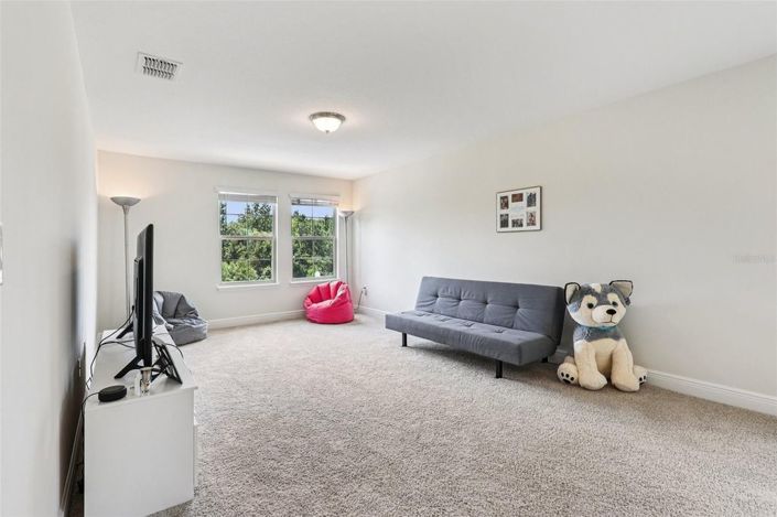 Image No.17-5 Bed House for sale