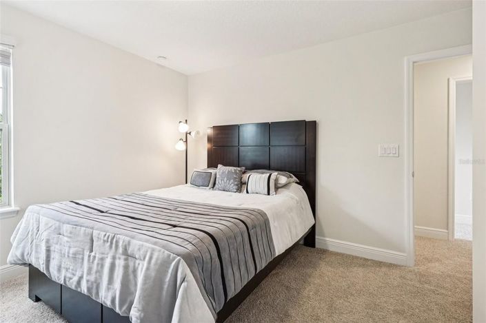 Image No.26-5 Bed House for sale