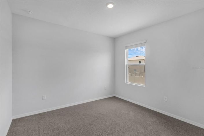 Image No.24-5 Bed House for sale