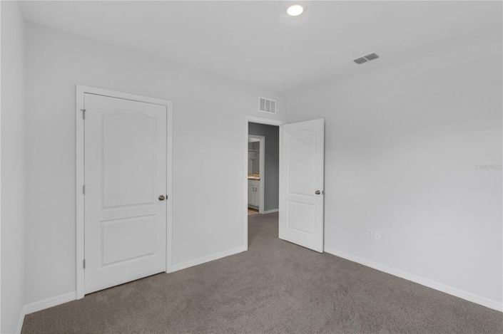 Image No.25-5 Bed House for sale