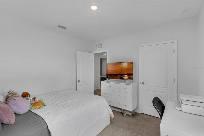 Image No.27-5 Bed House for sale