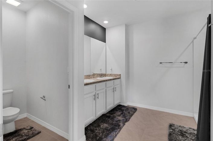 Image No.35-5 Bed House for sale