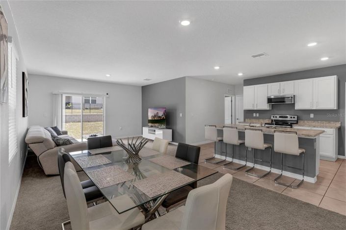 Image No.8-5 Bed House for sale