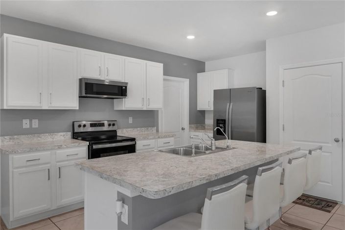 Image No.10-5 Bed House for sale