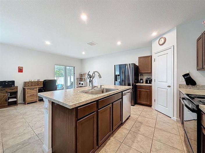 Image No.10-4 Bed House for sale