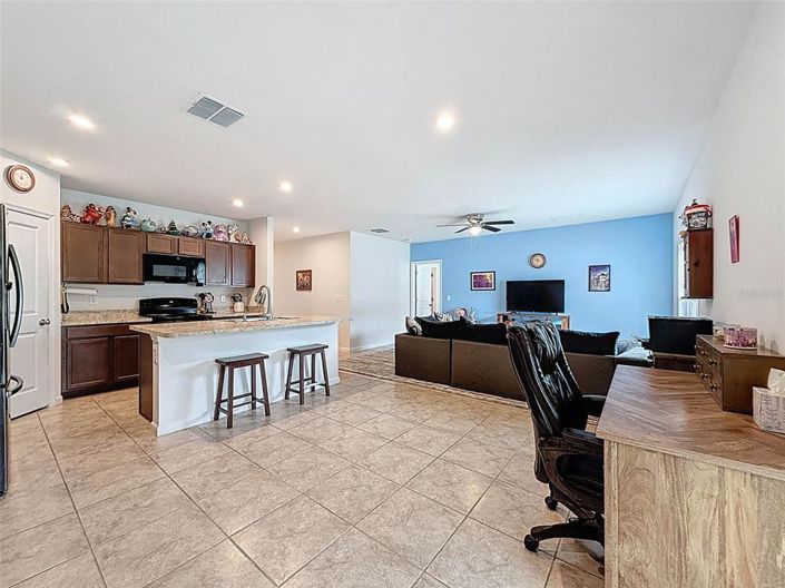 Image No.12-4 Bed House for sale