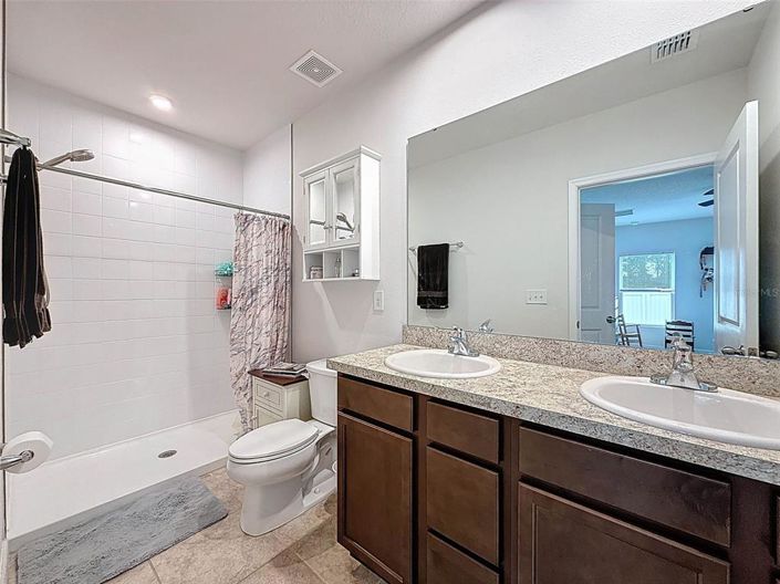 Image No.20-4 Bed House for sale