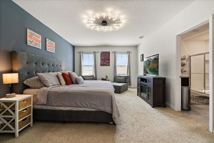 Image No.15-5 Bed House for sale