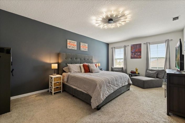 Image No.16-5 Bed House for sale