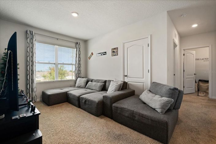 Image No.24-5 Bed House for sale