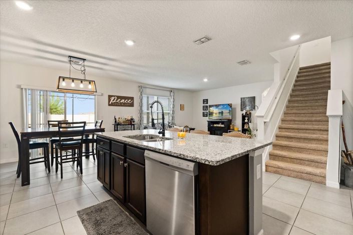 Image No.10-5 Bed House for sale