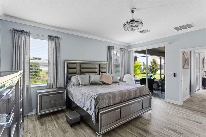 Image No.20-4 Bed House for sale